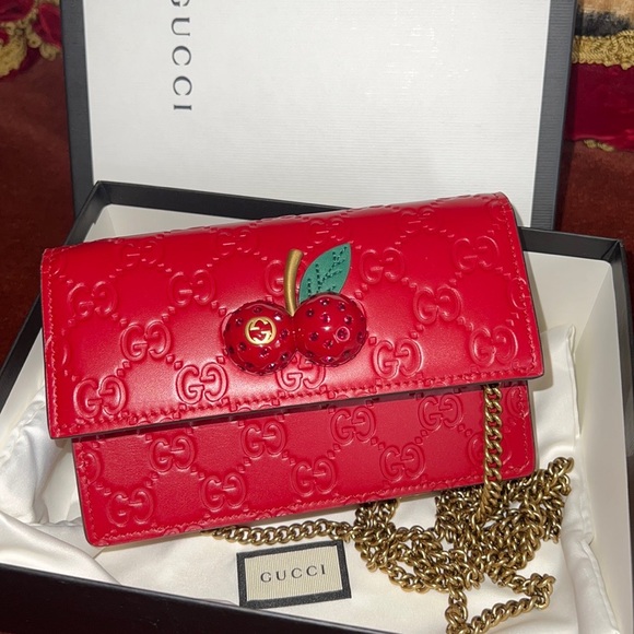 Authentic Gucci Guccissima cherries limited edition bag - Picture 4 of 13